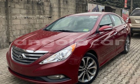 Comprar Usado Hyundai Sonata Vermelho Carro em Luanda em Luanda Province