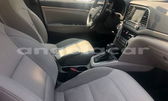 Comprar Usado Hyundai Elantra Vermelho Carro em Luanda em Luanda Province Comprar Usado Hyundai Elantra Vermelho Carro em Luanda em Luanda Province