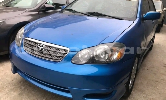 Comprar Usado Toyota Corolla Azul Carro em Luanda em Luanda Province
