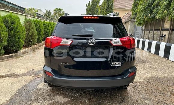 Acheter Occasion Voiture Toyota RAV4 Noir à Luanda, Province de Luanda Acheter Occasion Voiture Toyota RAV4 Noir à Luanda, Province de Luanda