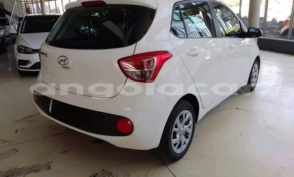 Buy Used Hyundai i10 White Car in Luanda in Luanda Province Buy Used Hyundai i10 White Car in Luanda in Luanda Province