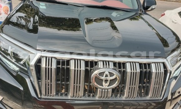 Comprar Usado Toyota Land Cruiser Preto Carro em Luanda em Luanda Province