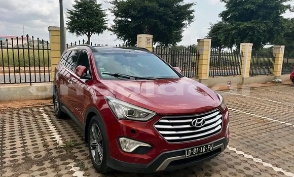 Buy Used Hyundai Santa Fe Red Car in Luanda in Luanda Province Buy Used Hyundai Santa Fe Red Car in Luanda in Luanda Province