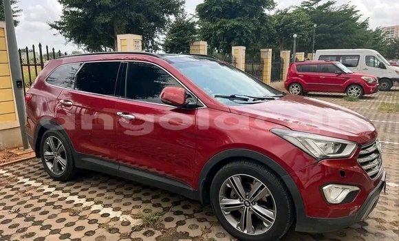Buy Used Hyundai Santa Fe Red Car in Luanda in Luanda Province Buy Used Hyundai Santa Fe Red Car in Luanda in Luanda Province