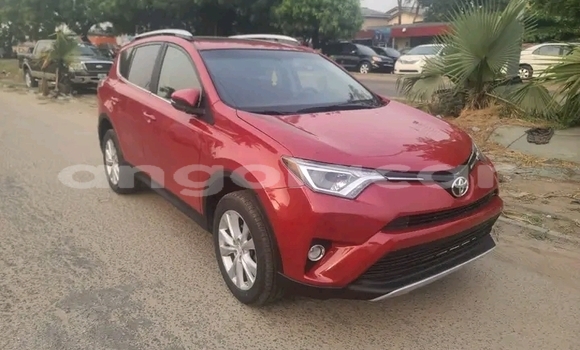 Acheter Occasion Voiture Toyota RAV4 Rouge à Luanda, Province de Luanda Acheter Occasion Voiture Toyota RAV4 Rouge à Luanda, Province de Luanda