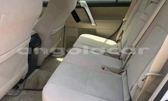 Buy Used Toyota Land Cruiser Prado White Car in Lobito in Benguela Buy Used Toyota Land Cruiser Prado White Car in Lobito in Benguela
