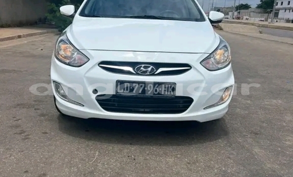 Buy Used Hyundai Accent White Car in Luanda in Luanda Province Buy Used Hyundai Accent White Car in Luanda in Luanda Province