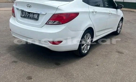 Buy Used Hyundai Accent White Car in Luanda in Luanda Province Buy Used Hyundai Accent White Car in Luanda in Luanda Province