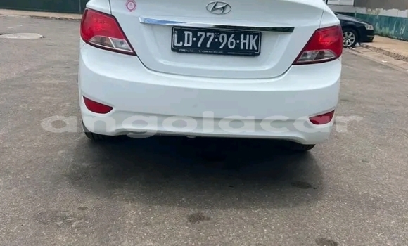 Buy Used Hyundai Accent White Car in Luanda in Luanda Province Buy Used Hyundai Accent White Car in Luanda in Luanda Province