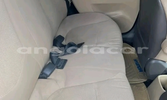 Buy Used Hyundai Accent White Car in Luanda in Luanda Province Buy Used Hyundai Accent White Car in Luanda in Luanda Province