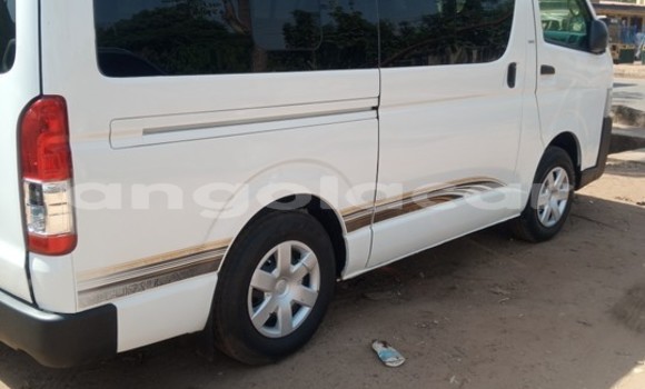 Acheter Occasion Voiture Toyota Hiace Blanc à Luanda, Province de Luanda Acheter Occasion Voiture Toyota Hiace Blanc à Luanda, Province de Luanda
