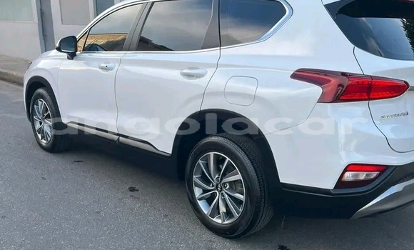 Comprar Usado Hyundai Santa Fe Branco Carro em Luanda em Luanda Province Comprar Usado Hyundai Santa Fe Branco Carro em Luanda em Luanda Province