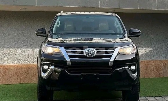 Acheter Occasion Voiture Toyota Fortuner Noir à Luanda, Province de Luanda Acheter Occasion Voiture Toyota Fortuner Noir à Luanda, Province de Luanda