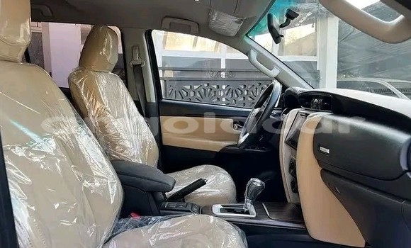 Acheter Occasion Voiture Toyota Fortuner Noir à Luanda, Province de Luanda Acheter Occasion Voiture Toyota Fortuner Noir à Luanda, Province de Luanda