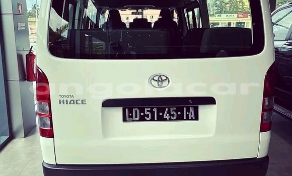 Buy Used Toyota Hiace White Car in Luanda in Luanda Province Buy Used Toyota Hiace White Car in Luanda in Luanda Province