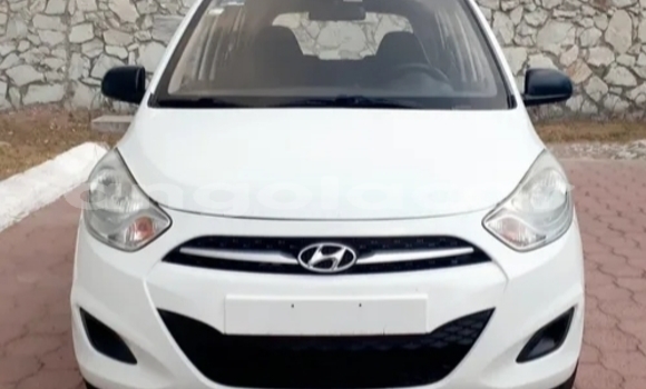Comprar Usado Hyundai i10 Branco Carro em Luanda em Luanda Province Comprar Usado Hyundai i10 Branco Carro em Luanda em Luanda Province