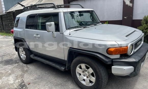 Buy Used Toyota FJ Cruiser Other Car in Luanda in Luanda Province Buy Used Toyota FJ Cruiser Other Car in Luanda in Luanda Province