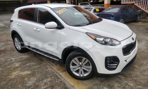 Buy Used Kia Sportage White Car in Luanda in Luanda Province Buy Used Kia Sportage White Car in Luanda in Luanda Province