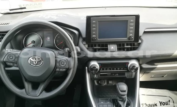 Acheter Occasion Voiture Toyota RAV4 Blanc à Luanda, Province de Luanda Acheter Occasion Voiture Toyota RAV4 Blanc à Luanda, Province de Luanda