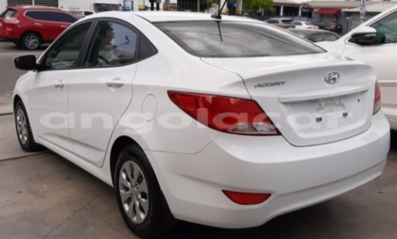 Comprar Usado Hyundai Accent Branco Carro em Luanda em Luanda Province Comprar Usado Hyundai Accent Branco Carro em Luanda em Luanda Province