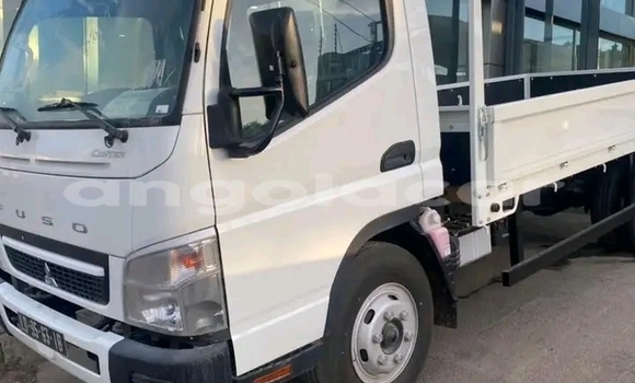 Buy Used Mitsubishi Colt White Car in Luanda in Luanda Province Buy Used Mitsubishi Colt White Car in Luanda in Luanda Province