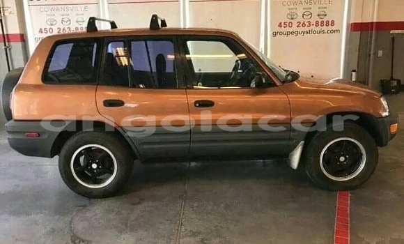 Comprar Usado Toyota RAV4 Marrom Carro em Luanda em Luanda Province Comprar Usado Toyota RAV4 Marrom Carro em Luanda em Luanda Province