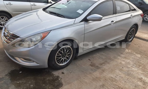 Acheter Occasion Voiture Hyundai Sonata Gris à Luanda, Province de Luanda