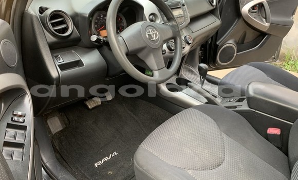 Comprar Usado Toyota RAV4 Preto Carro em Luanda em Luanda Province Comprar Usado Toyota RAV4 Preto Carro em Luanda em Luanda Province