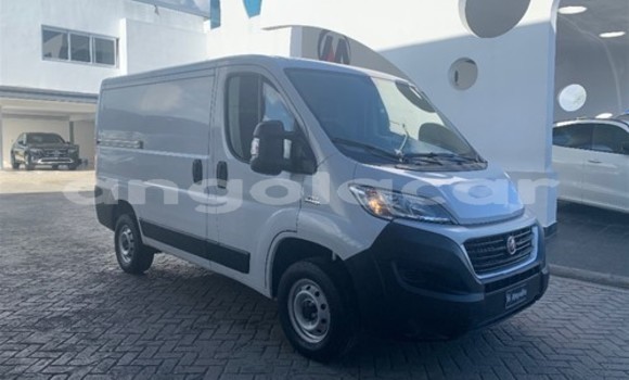 Buy Used Fiat Duna White Car in Luanda in Luanda Province