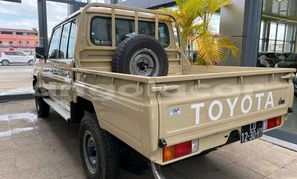 Comprar Usado Toyota Land Cruiser Outro Carro em Luanda em Luanda Province Comprar Usado Toyota Land Cruiser Outro Carro em Luanda em Luanda Province