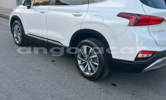 Acheter Occasion Voiture Hyundai Santa Fe Blanc à Luanda, Province de Luanda Acheter Occasion Voiture Hyundai Santa Fe Blanc à Luanda, Province de Luanda