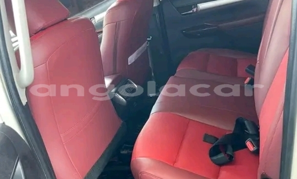 Comprar Usado Toyota Hilux Branco Carro em Luanda em Luanda Province Comprar Usado Toyota Hilux Branco Carro em Luanda em Luanda Province