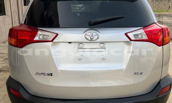 Comprar Usado Toyota RAV4 Prata Carro em Luanda em Luanda Province Comprar Usado Toyota RAV4 Prata Carro em Luanda em Luanda Province