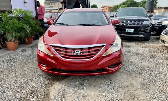 Acheter Occasion Voiture Hyundai Sonata Rouge à Luanda, Province de Luanda