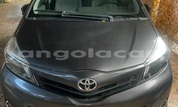 Buy Used Toyota Yaris Silver Car in Luanda in Luanda Province