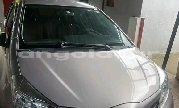 Comprar Usado Toyota Yaris Prata Carro em Luanda em Luanda Province Comprar Usado Toyota Yaris Prata Carro em Luanda em Luanda Province