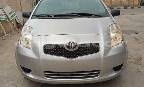 Acheter Occasion Voiture Toyota Yaris Gris à Luanda, Province de Luanda