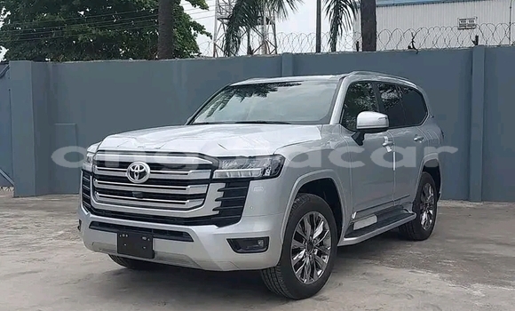 Acheter Occasion Voiture Toyota Land Cruiser Gris à Luanda, Province de Luanda Acheter Occasion Voiture Toyota Land Cruiser Gris à Luanda, Province de Luanda