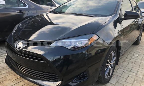 Comprar Usado Toyota Corolla Preto Carro em Luena em Moxico