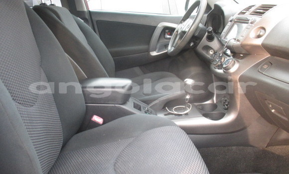 Acheter Occasion Voiture Toyota RAV4 Rouge à Luena, Moxico Acheter Occasion Voiture Toyota RAV4 Rouge à Luena, Moxico