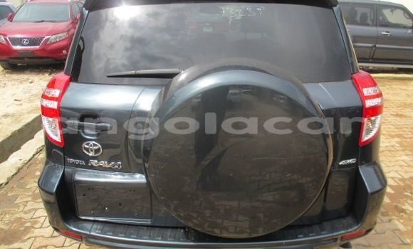 Comprar Usado Toyota RAV4 Outro Carro em Luena em Moxico Comprar Usado Toyota RAV4 Outro Carro em Luena em Moxico