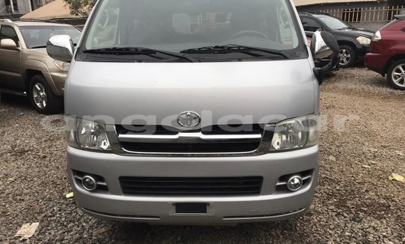 Acheter Occasion Voiture Toyota Hiace Autre à Luena, Moxico Acheter Occasion Voiture Toyota Hiace Autre à Luena, Moxico