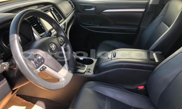 Buy Used Toyota Highlander Other Car in Luena in Moxico Buy Used Toyota Highlander Other Car in Luena in Moxico