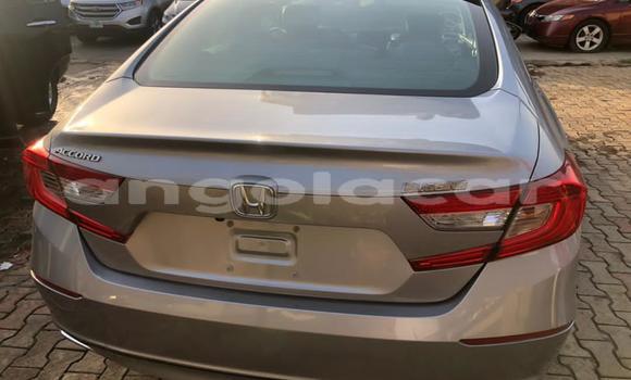 Comprar Usado Honda Accord Branco Carro em Luena em Moxico Comprar Usado Honda Accord Branco Carro em Luena em Moxico