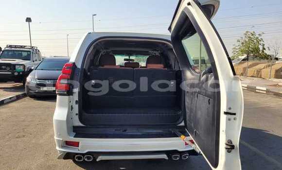 Acheter Occasion Voiture Toyota Land Cruiser Prado Blanc à Leua, Moxico Acheter Occasion Voiture Toyota Land Cruiser Prado Blanc à Leua, Moxico