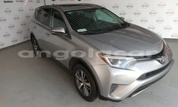 Acheter Occasion Voiture Toyota RAV4 Gris à Luanda, Province de Luanda Acheter Occasion Voiture Toyota RAV4 Gris à Luanda, Province de Luanda