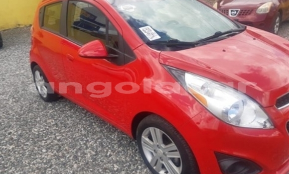 Acheter Occasion Voiture Chevrolet spark Rouge à Luanda, Province de Luanda Acheter Occasion Voiture Chevrolet spark Rouge à Luanda, Province de Luanda