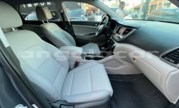 Buy Used Hyundai Tucson Silver Car in Luanda in Luanda Province Buy Used Hyundai Tucson Silver Car in Luanda in Luanda Province