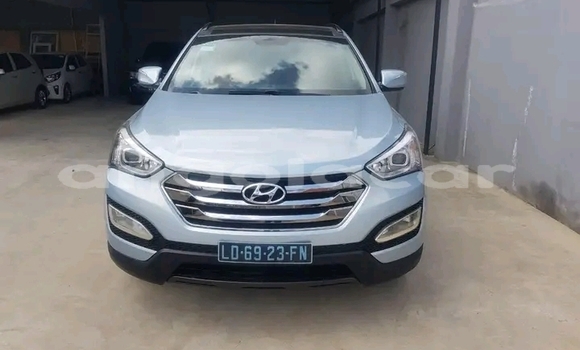 Comprar Usado Hyundai Santa Fe Azul Carro em Luanda em Luanda Province