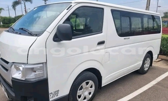 Comprar Usado Toyota Hiace Branco Carro em Luanda em Luanda Province Comprar Usado Toyota Hiace Branco Carro em Luanda em Luanda Province